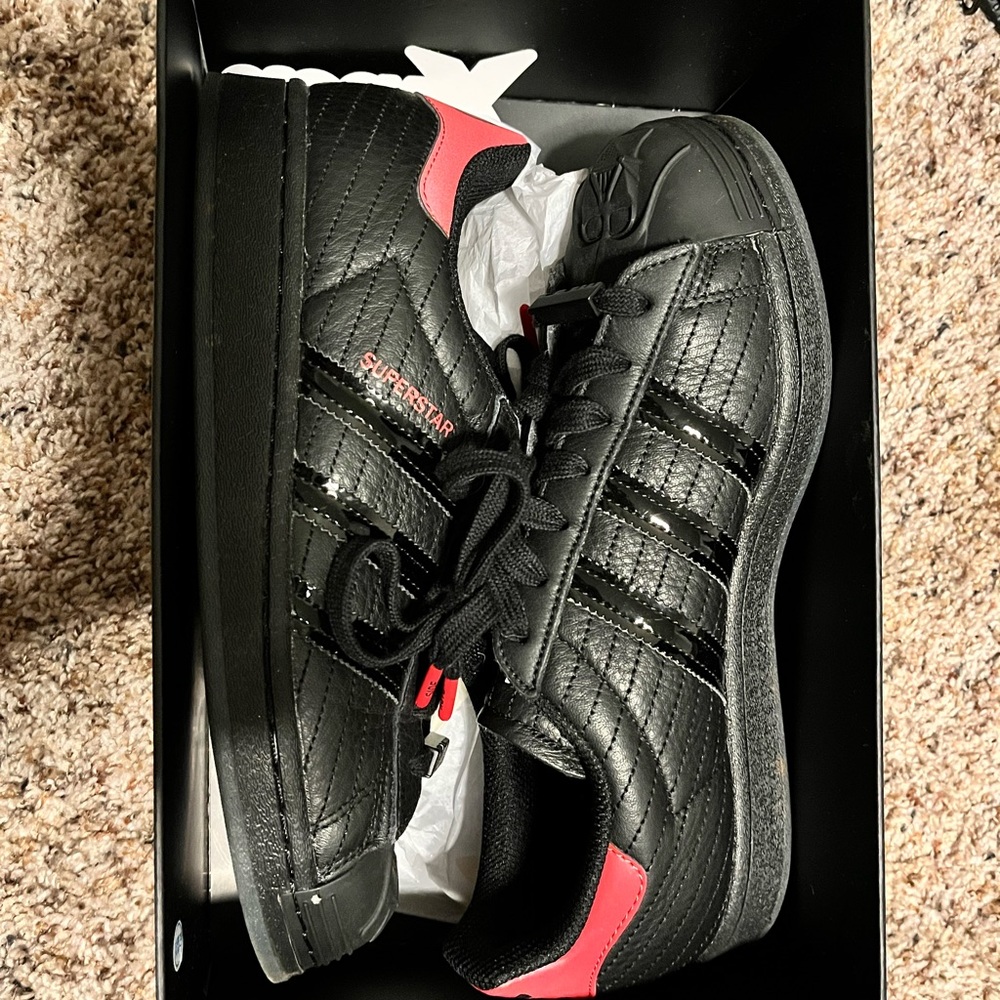 Adidas Star Wars Darth Vader superstar sneakers